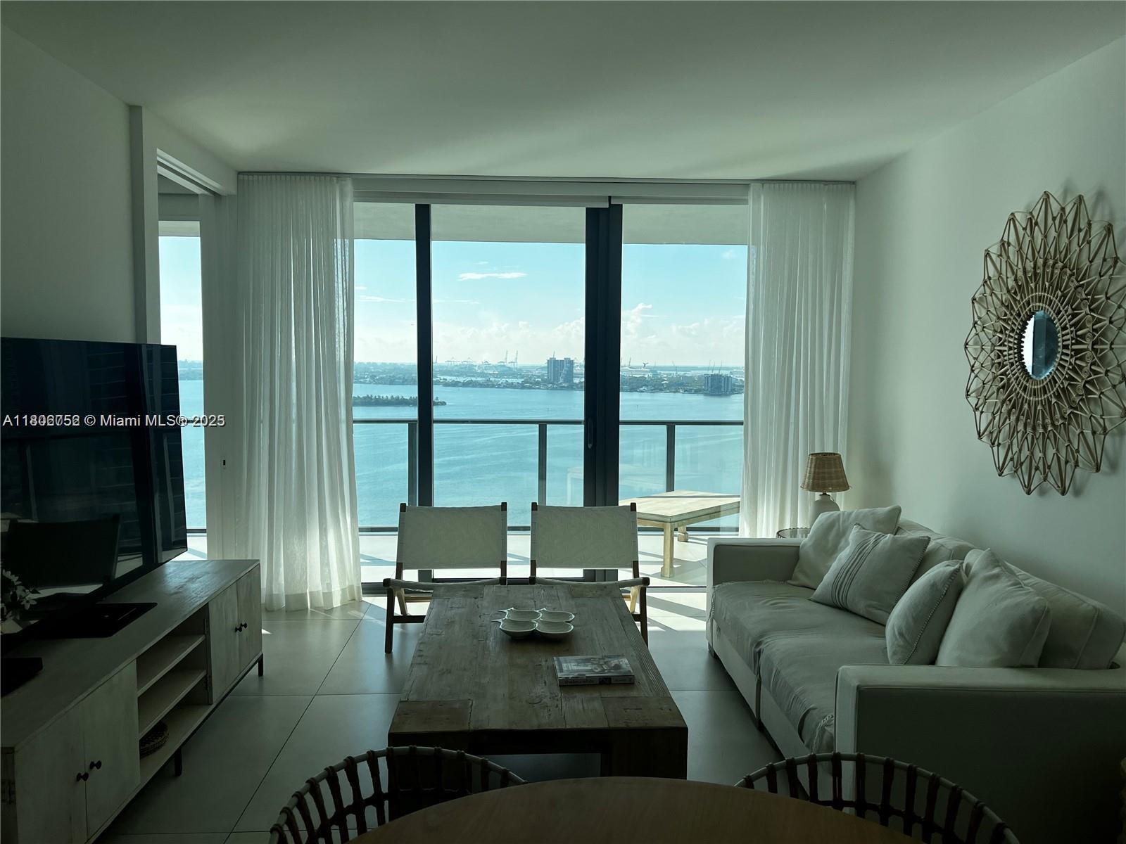PARAISO BAY CONDO - Residential Lease