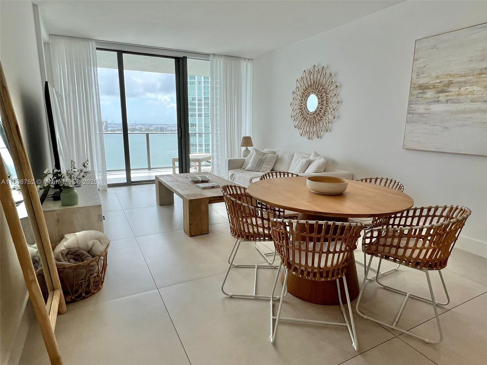 PARAISO BAY CONDO - Residential Lease