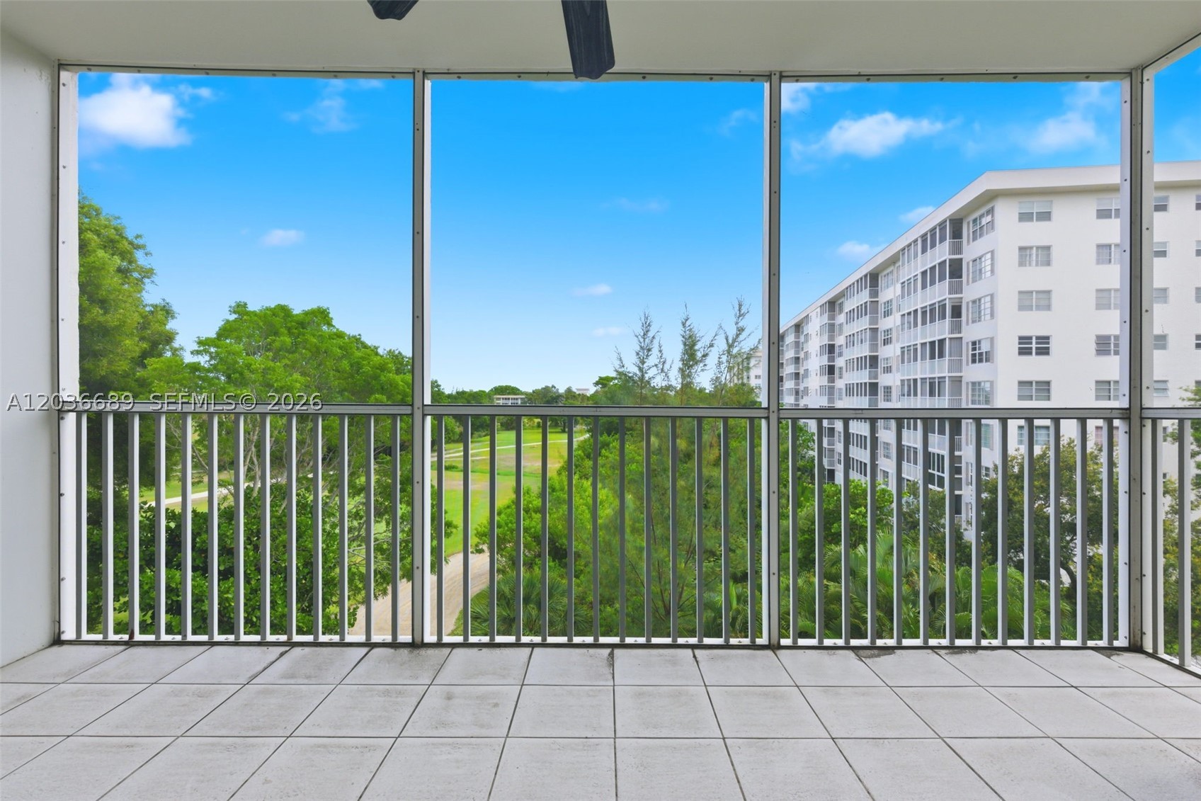 NO 11 PALM-AIRE COUNTRY C - Residential