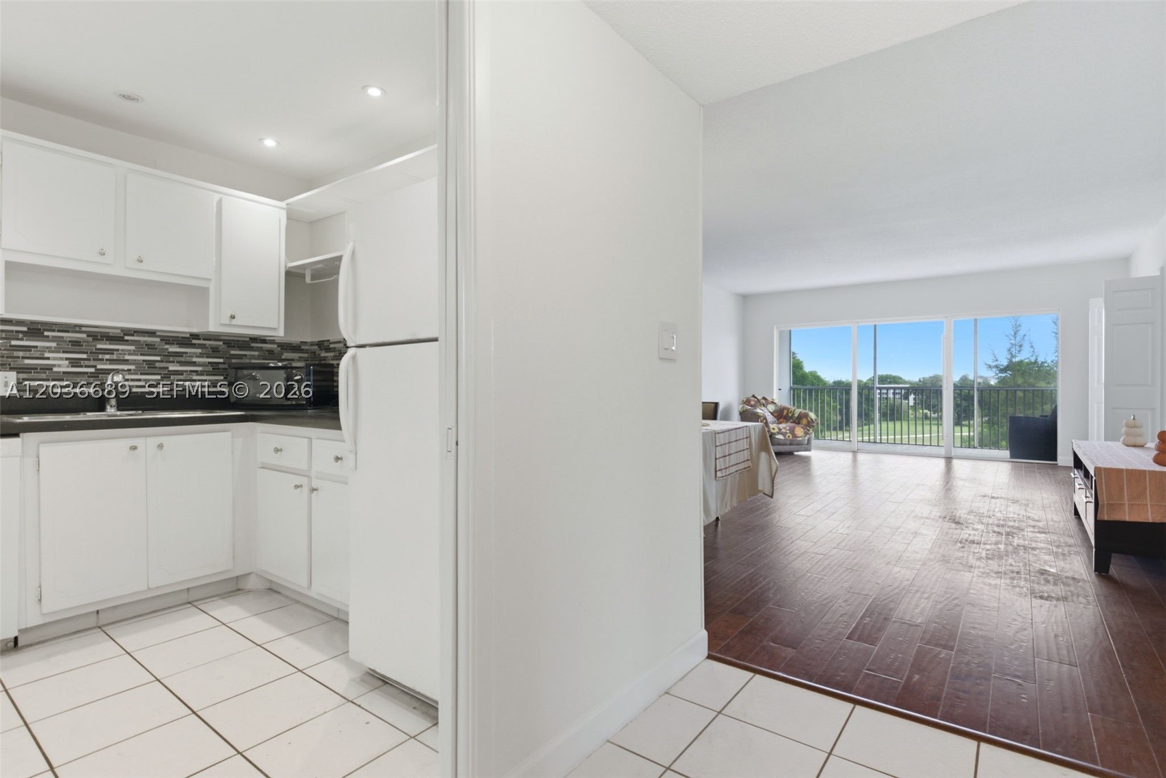 NO 11 PALM-AIRE COUNTRY C - Residential