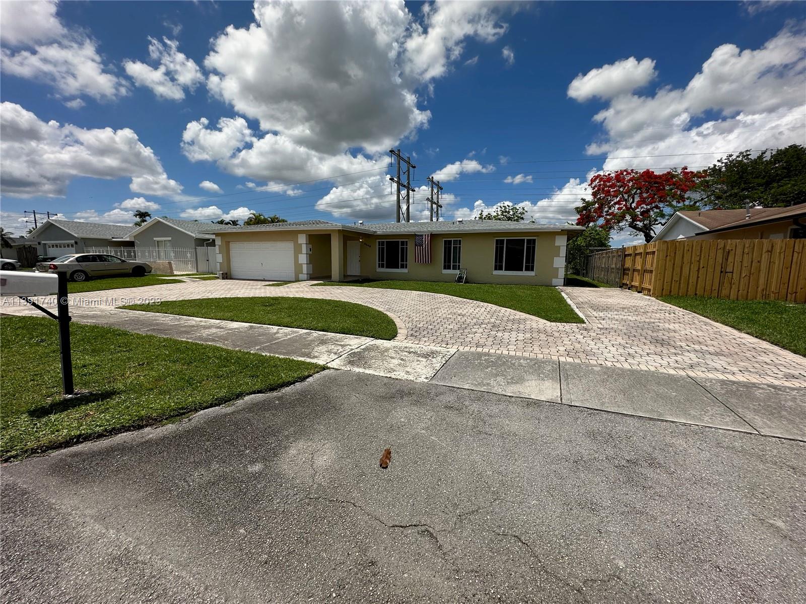 WINSTON PARK UNIT 8 - Residential Lease