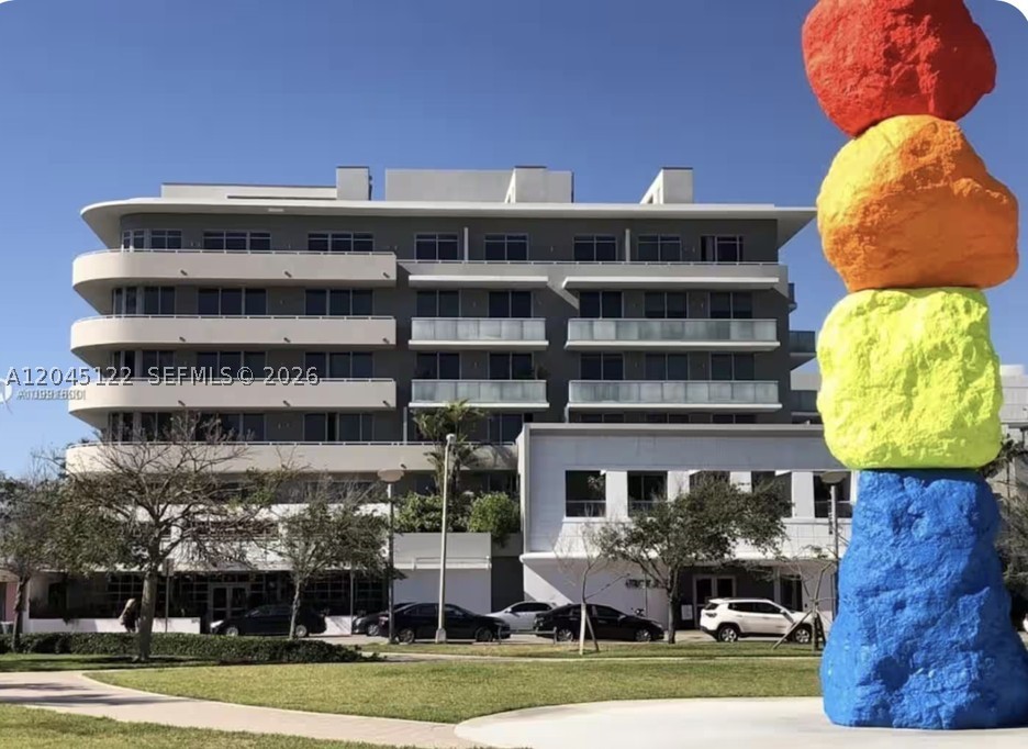 BOULAN SOUTH BEACH CONDO - Residential