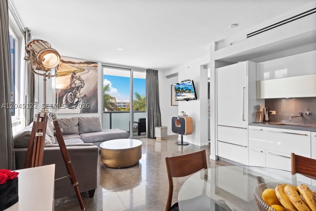 BOULAN SOUTH BEACH CONDO - Residential