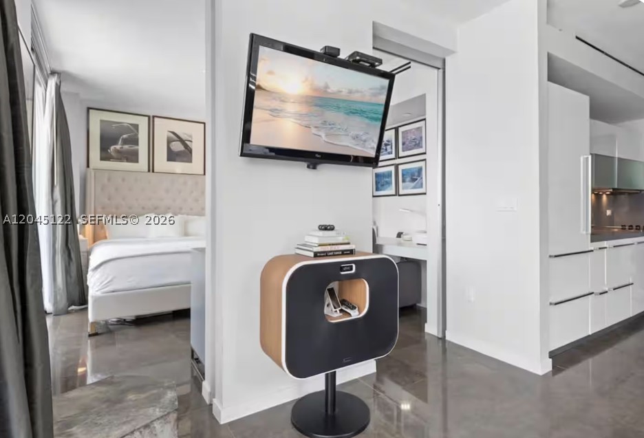 BOULAN SOUTH BEACH CONDO - Residential