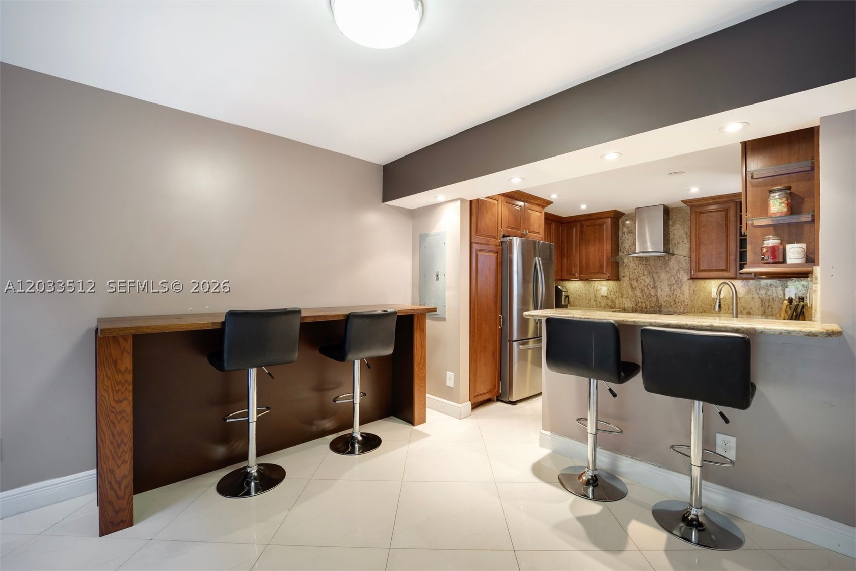 POINCIANA IS YT & RCQ CLU - Residential Lease