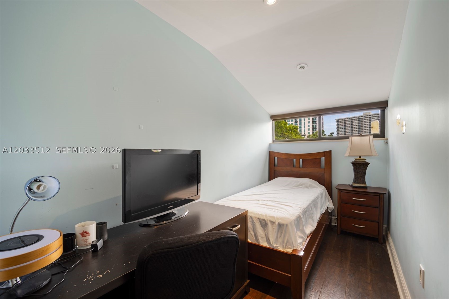 POINCIANA IS YT & RCQ CLU - Residential Lease