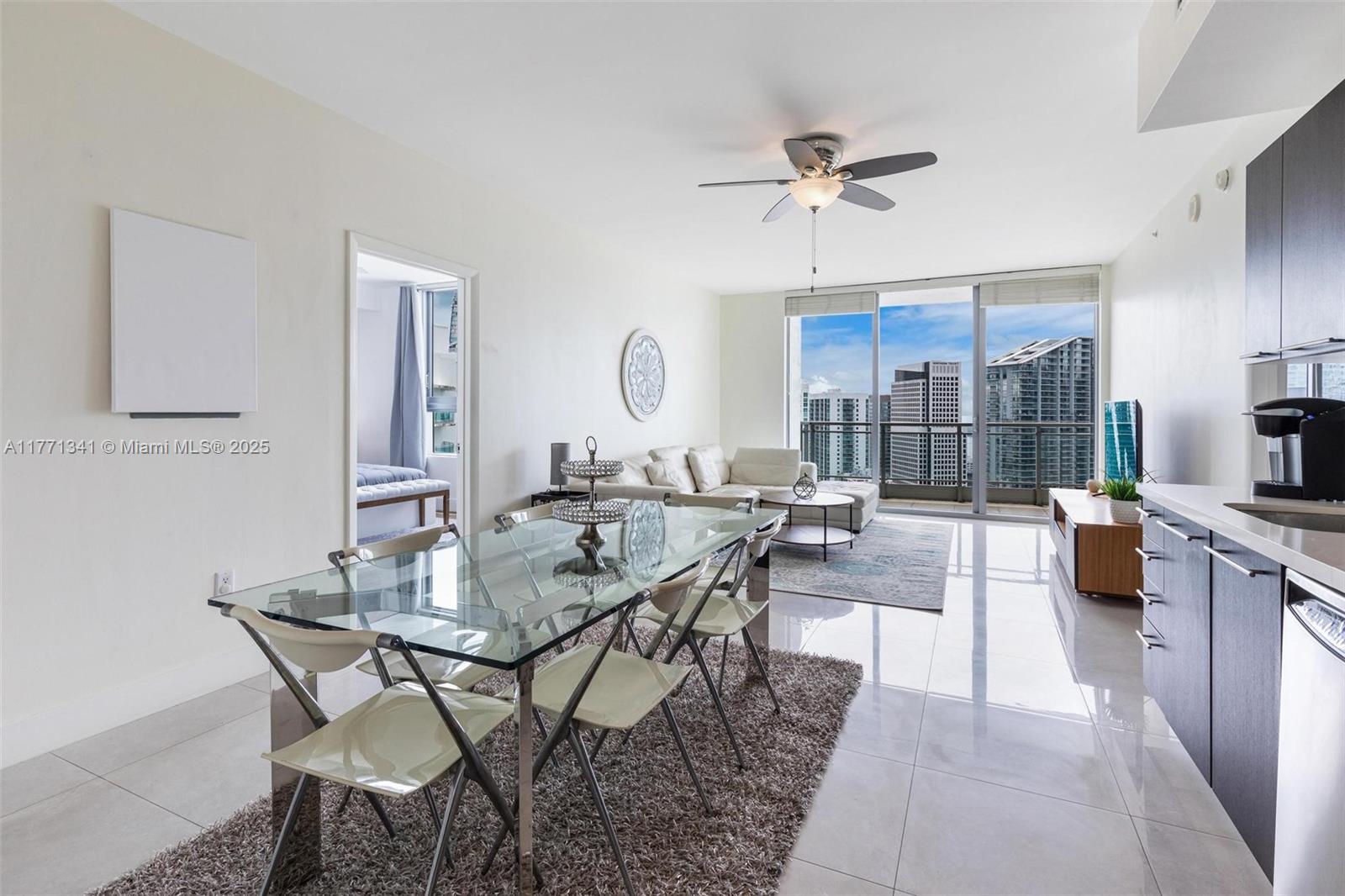 IVY CONDO - Residential