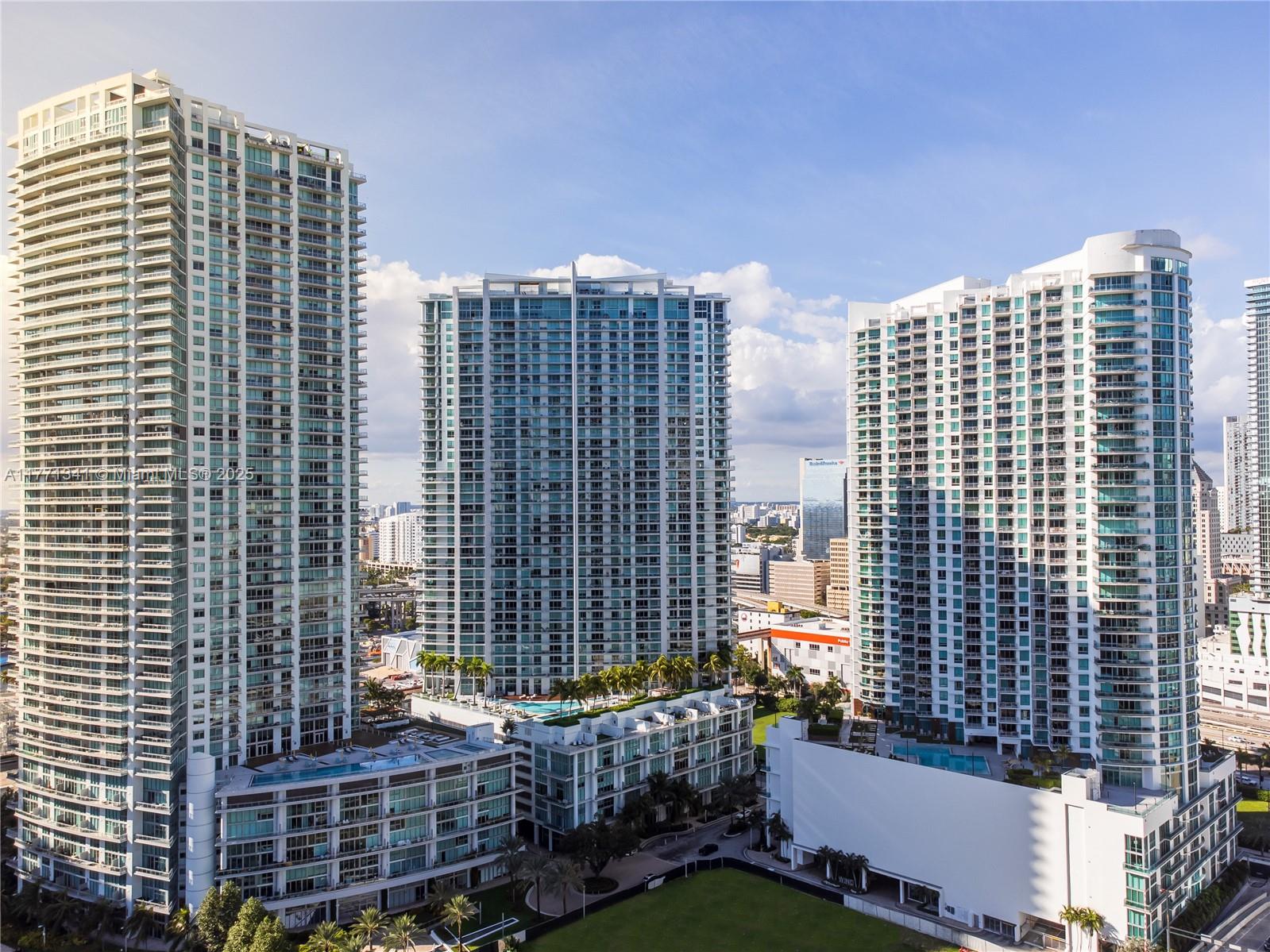 IVY CONDO - Residential