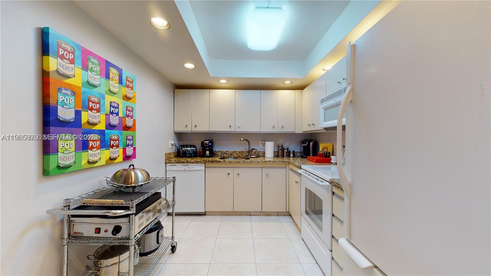 OLYMPUS CONDO - Residential