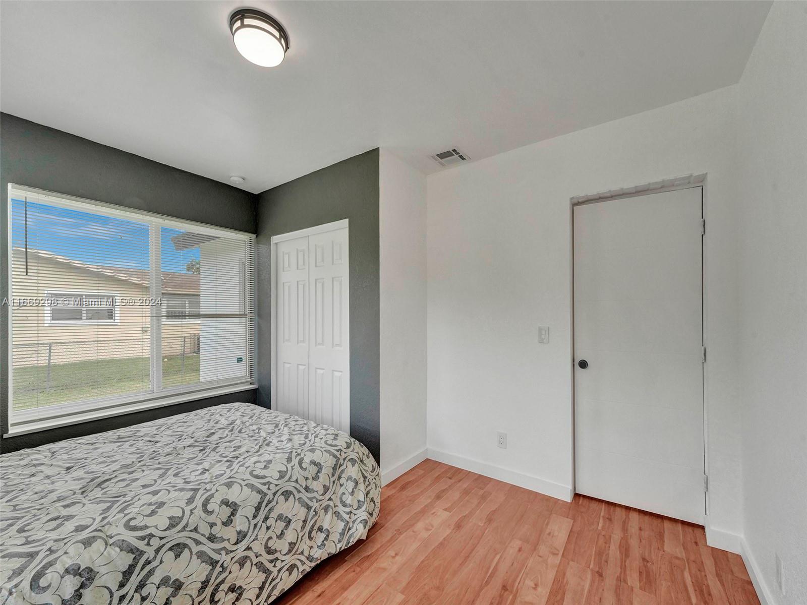 MIAMI GARDENS ESTATES - Residential