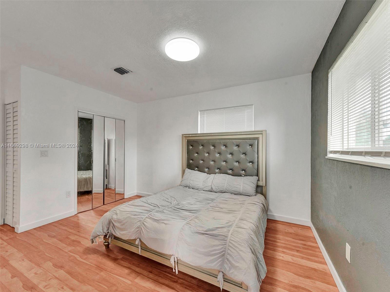 MIAMI GARDENS ESTATES - Residential