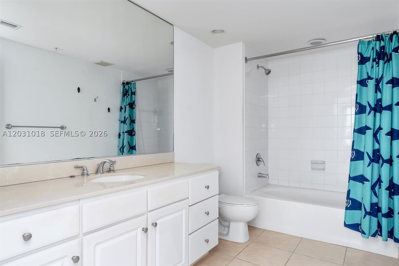 CITE CONDO - Residential Lease
