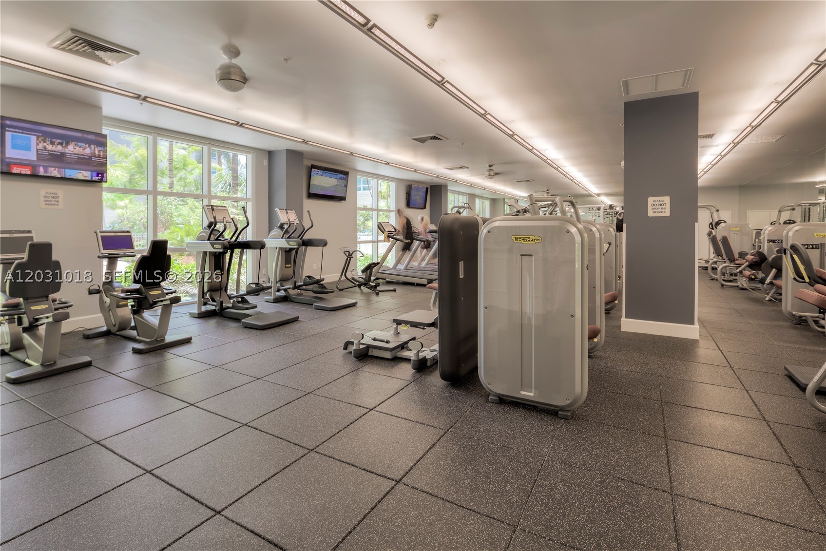 CITE CONDO - Residential Lease
