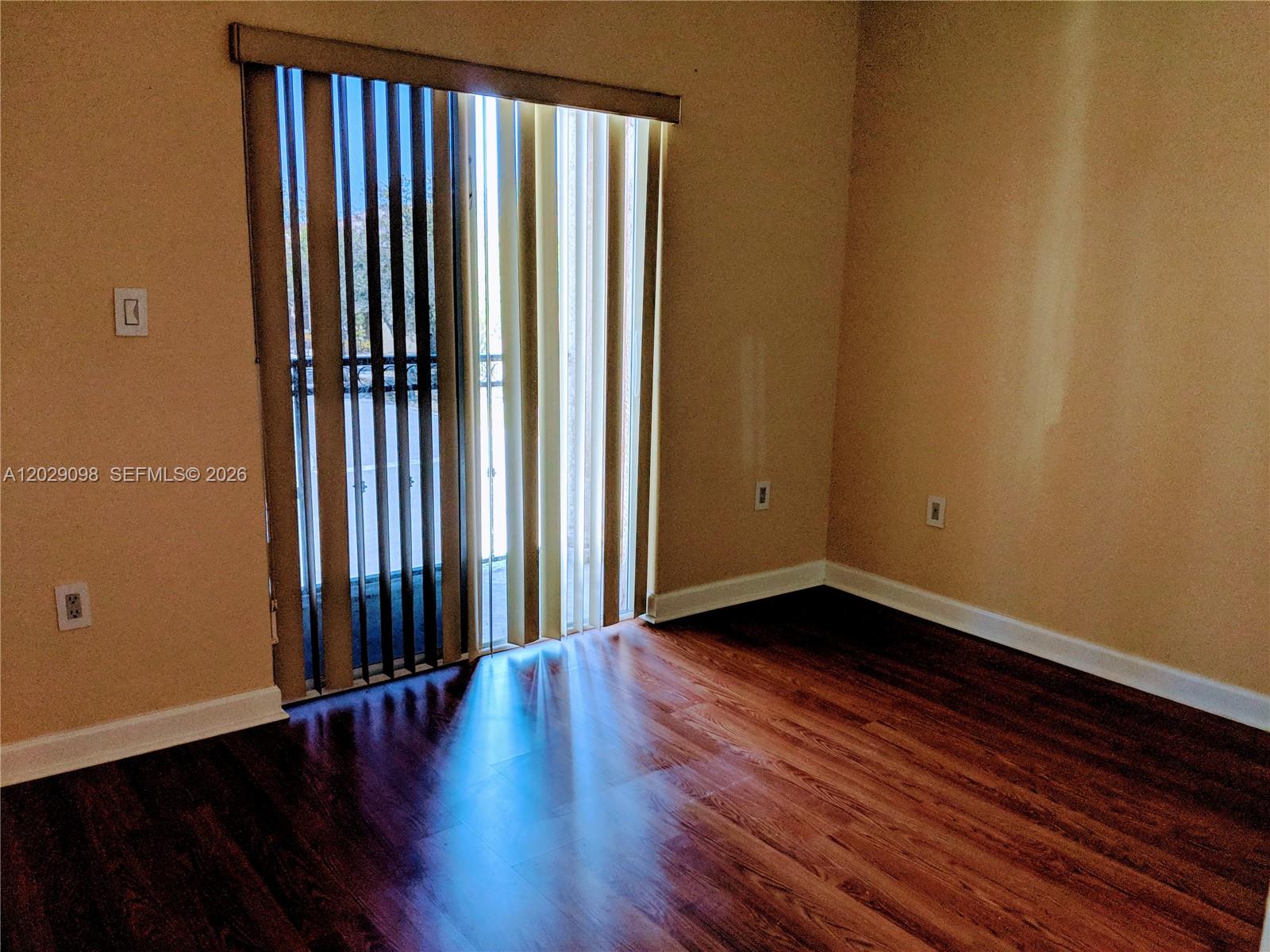 SILVER PALM HOMES - Residential Lease