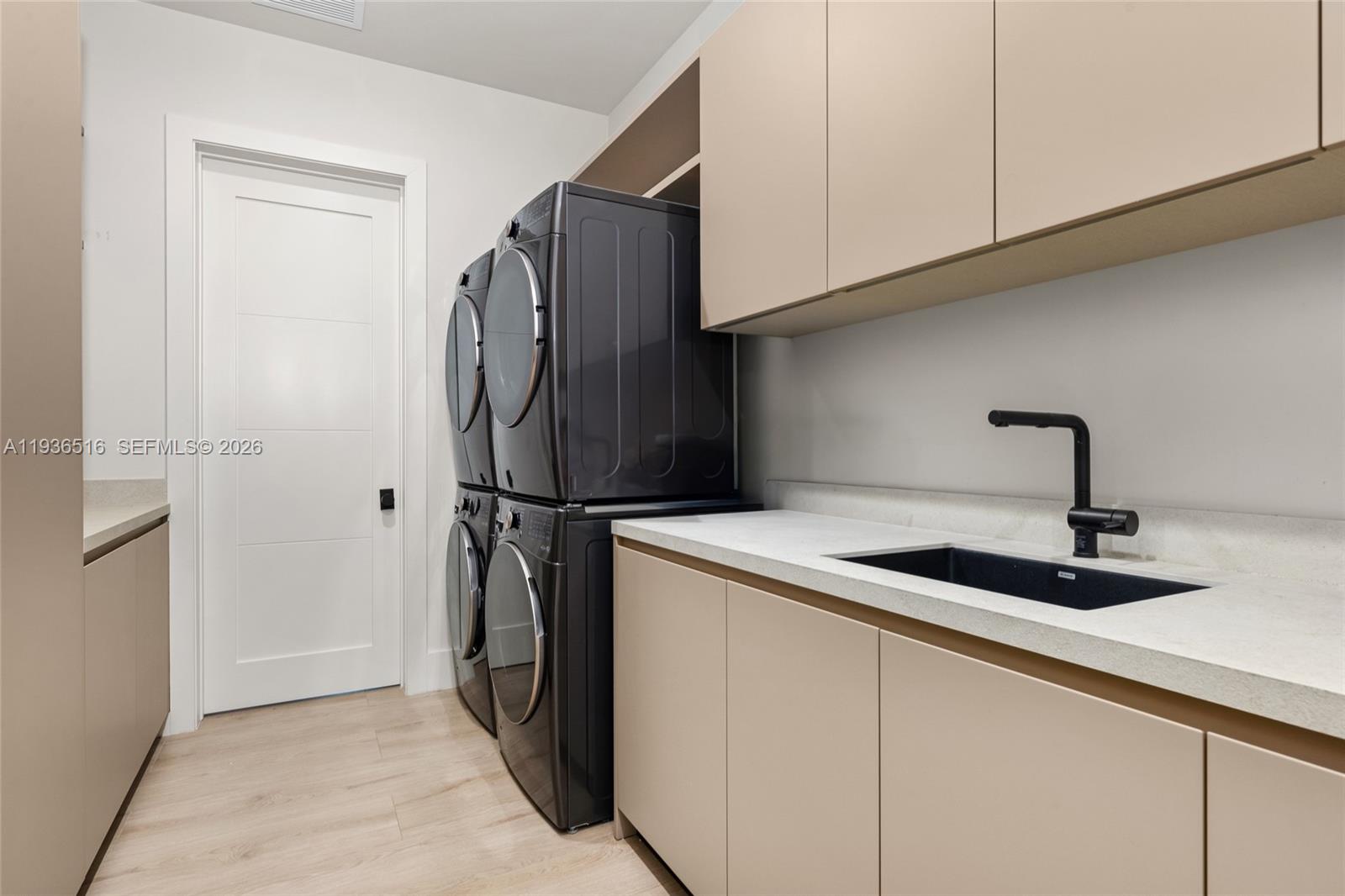 DAVIS OAKS - Residential
