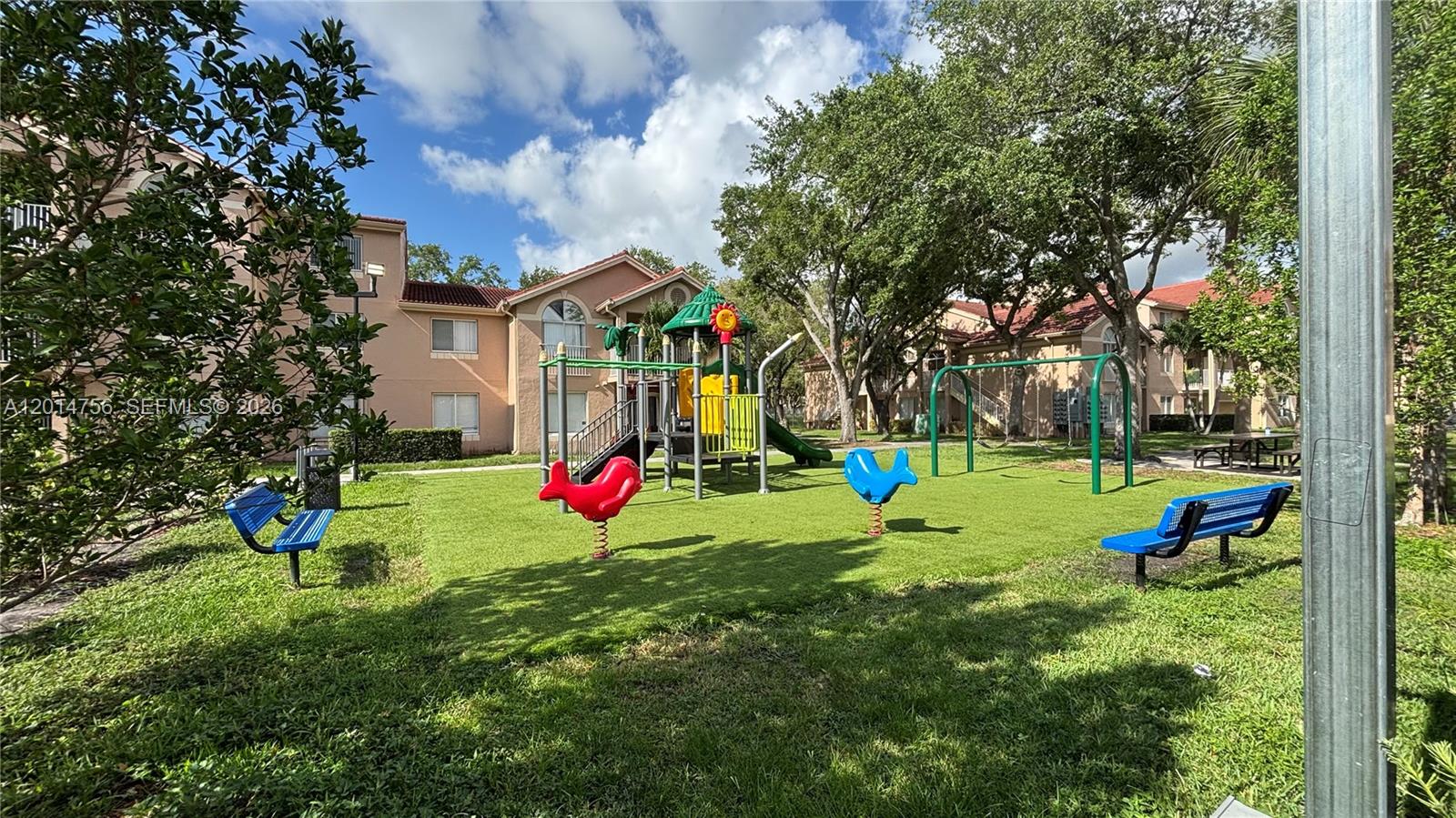 ROYAL PALM PLACE - Residential