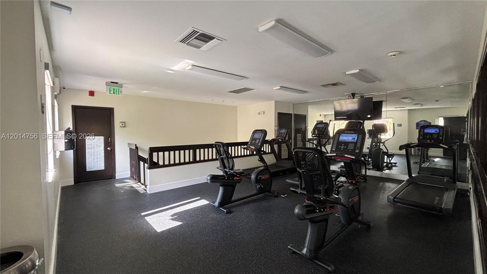 ROYAL PALM PLACE - Residential