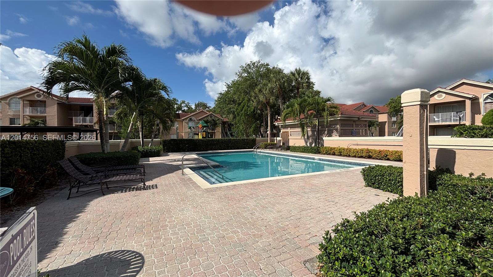 ROYAL PALM PLACE - Residential