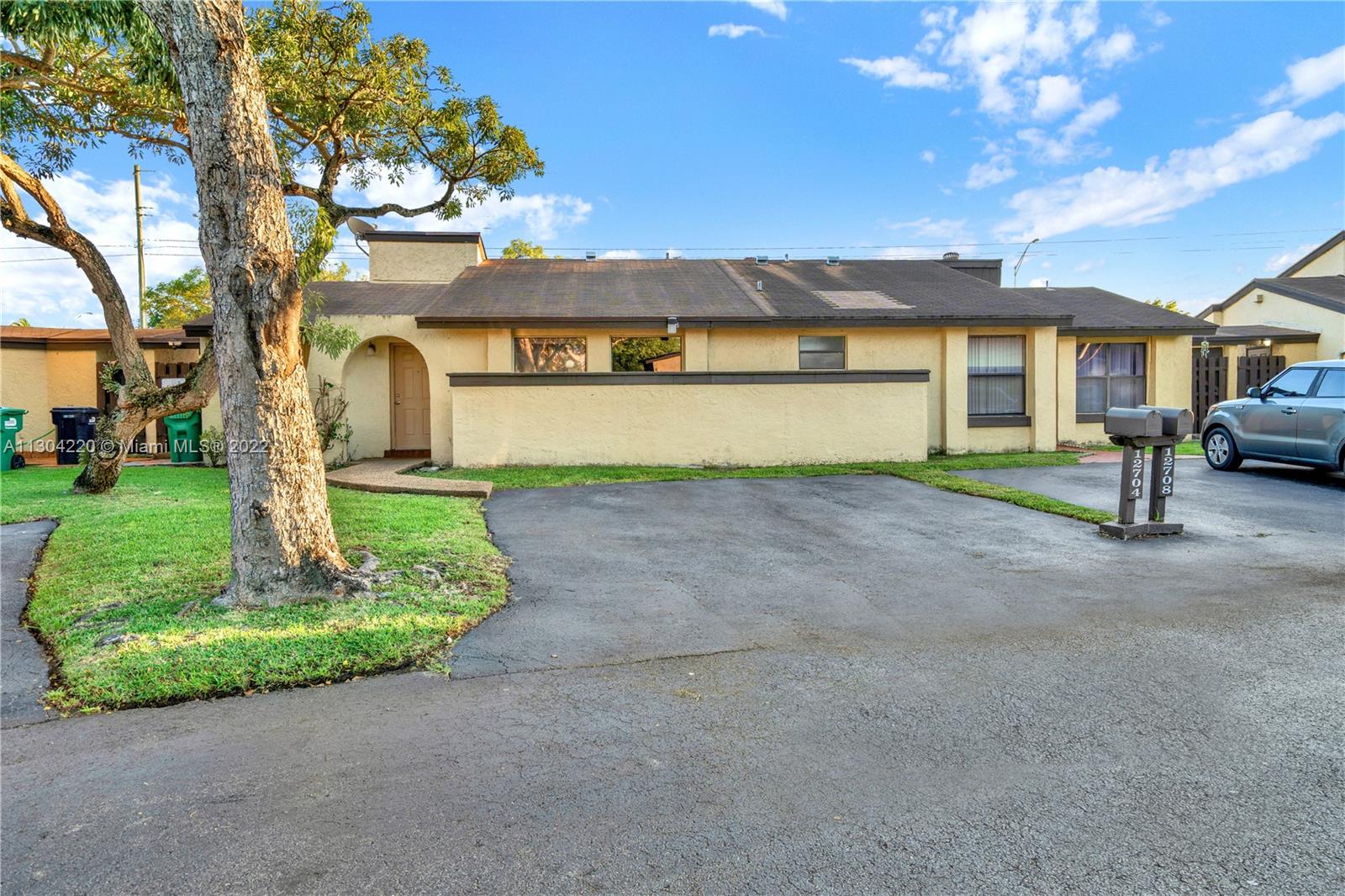 WOODGATE - Residential Lease