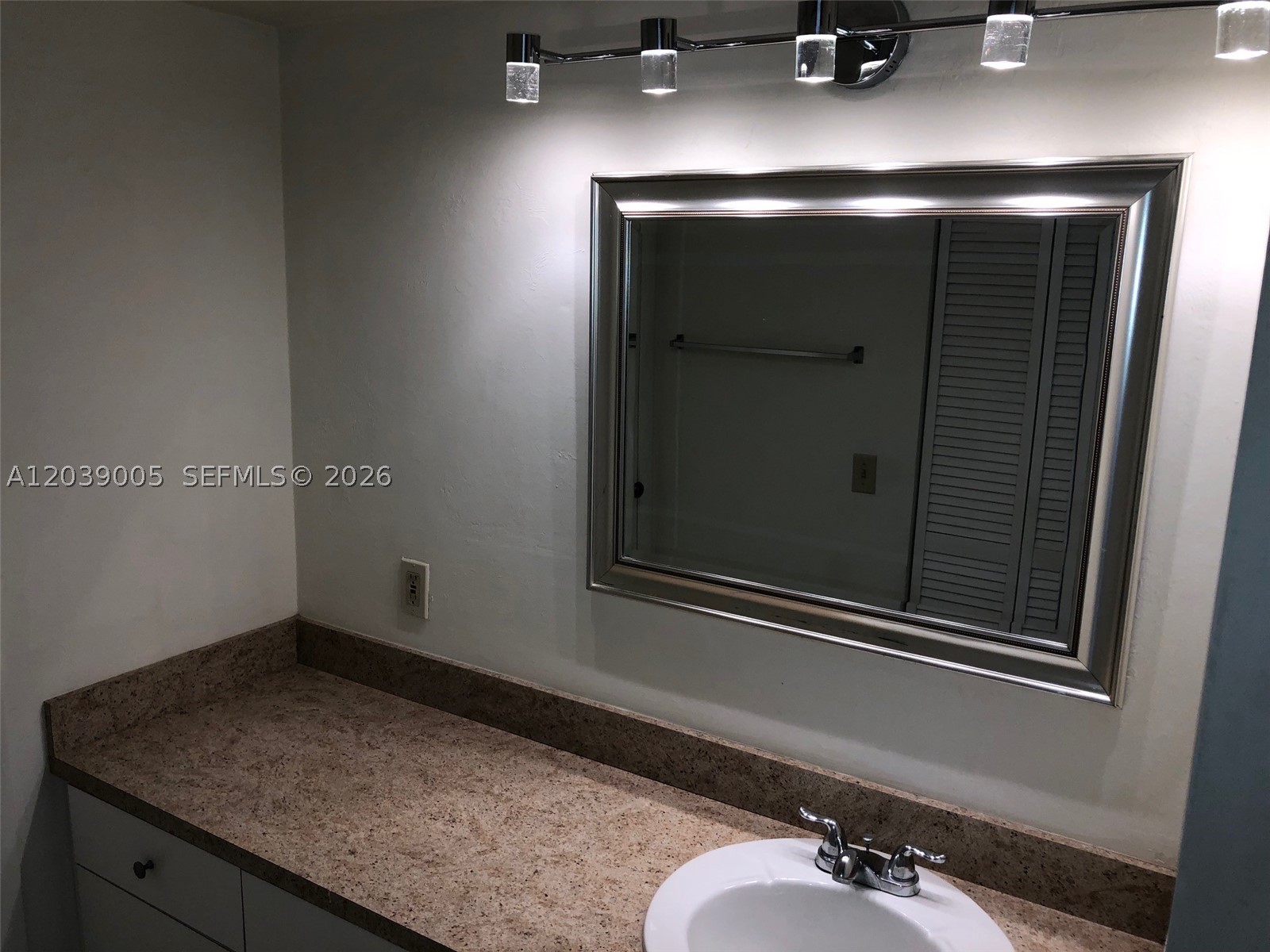 SPANISH TRACE CONDO - Residential