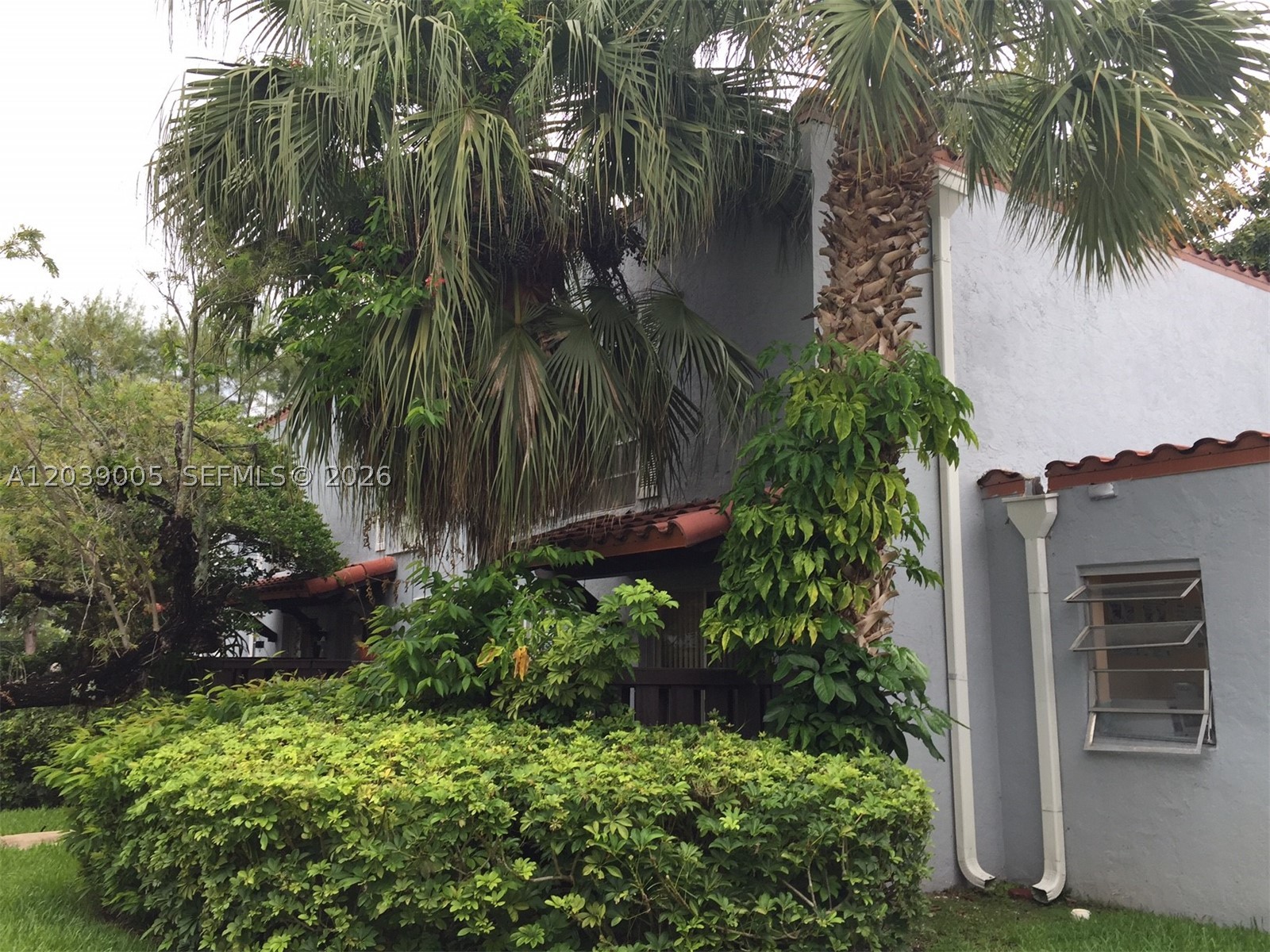 SPANISH TRACE CONDO - Residential