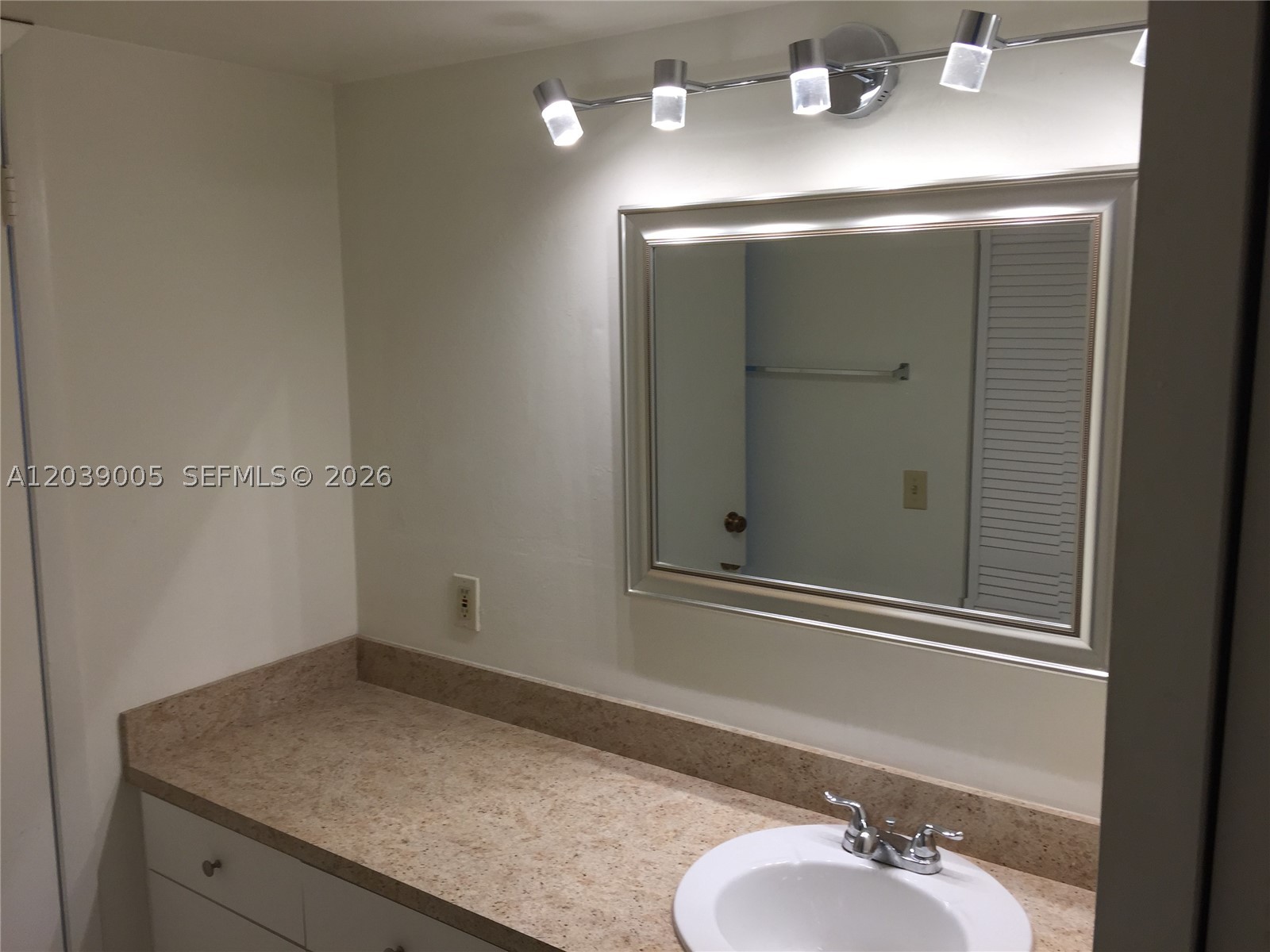 SPANISH TRACE CONDO - Residential
