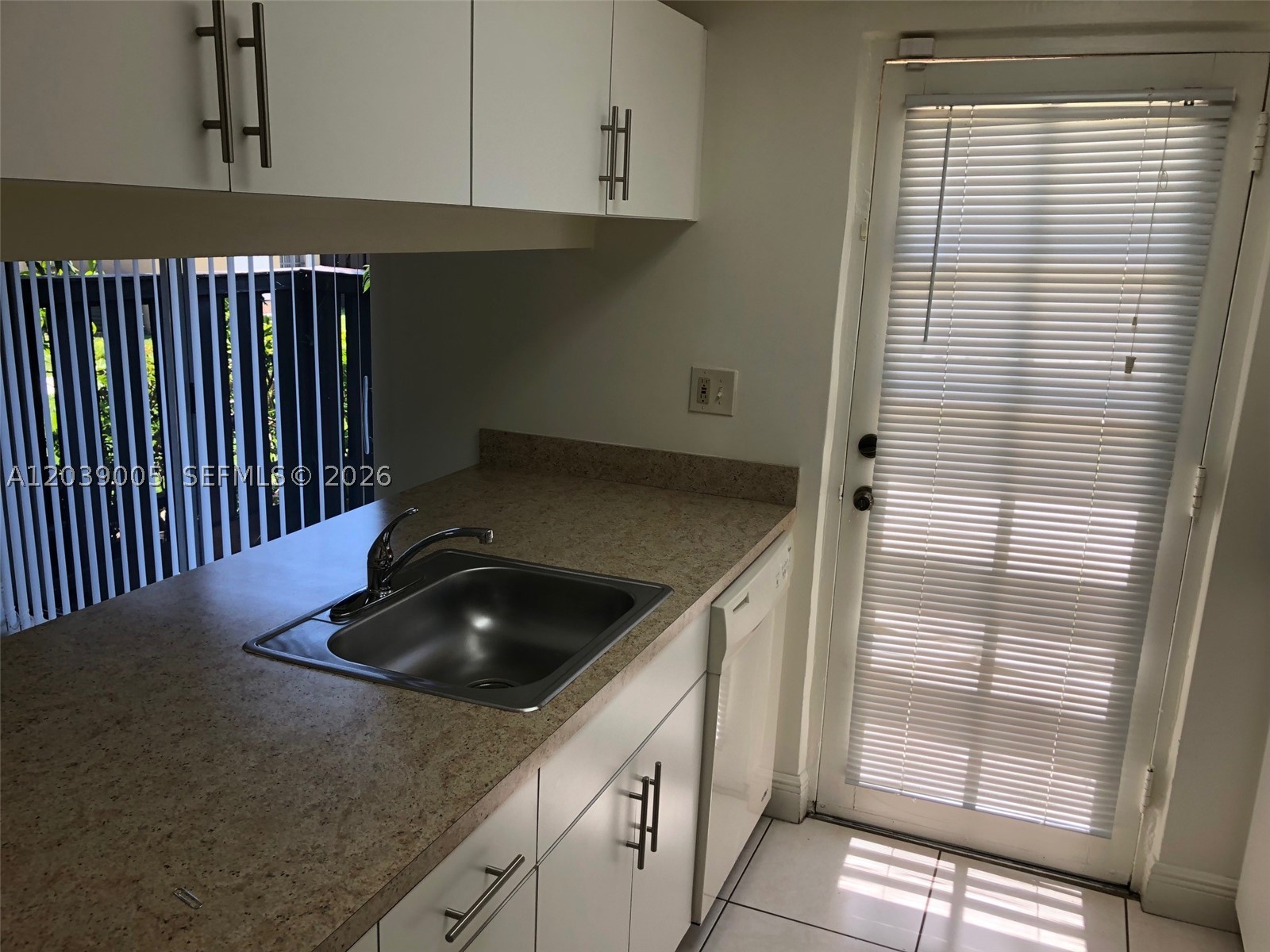 SPANISH TRACE CONDO - Residential