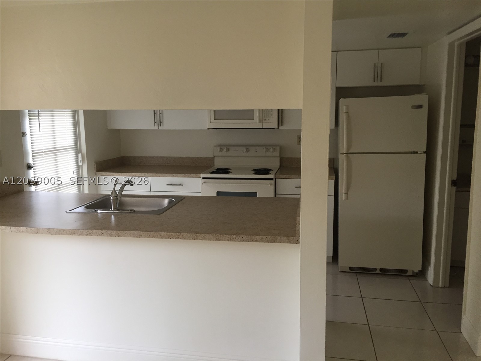 SPANISH TRACE CONDO - Residential