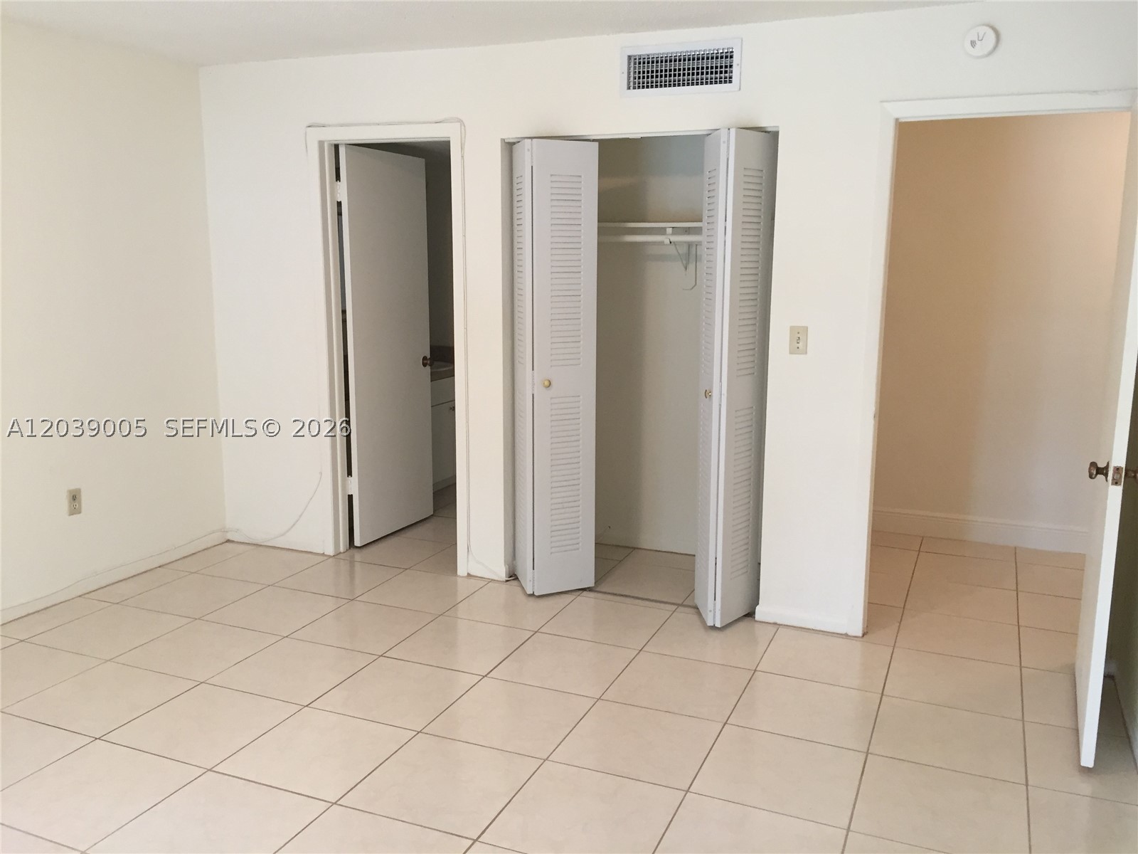 SPANISH TRACE CONDO - Residential