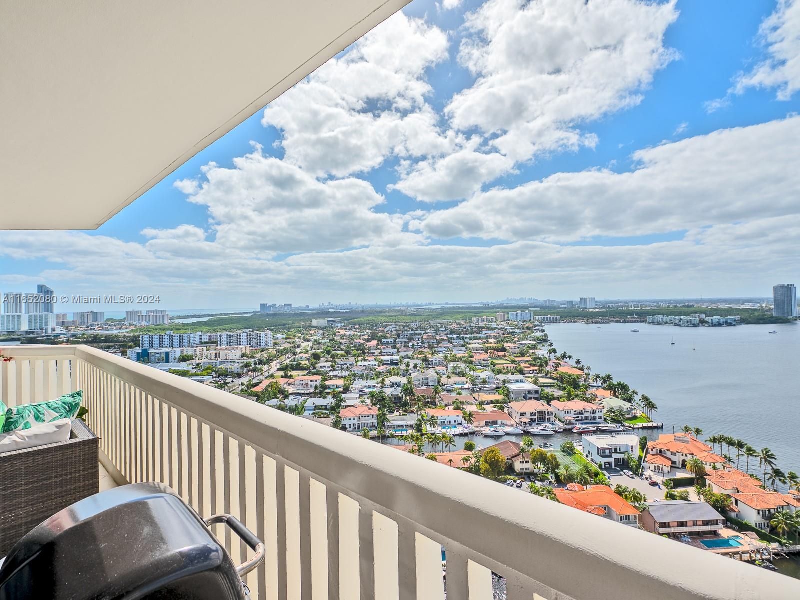 1000 ISL BLVD WILLIAMS IS - Residential Lease