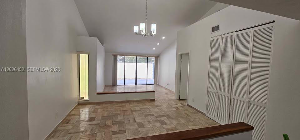 VILLAS OF DEERWOOD REPLAT - Residential Lease