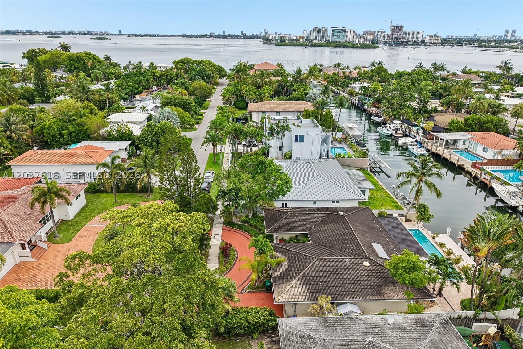 DAVIS HARBOR - Residential