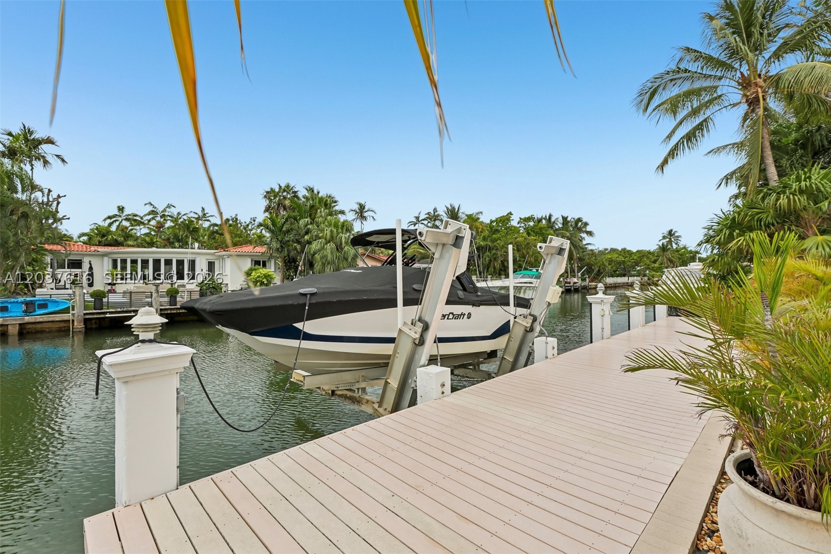 DAVIS HARBOR - Residential