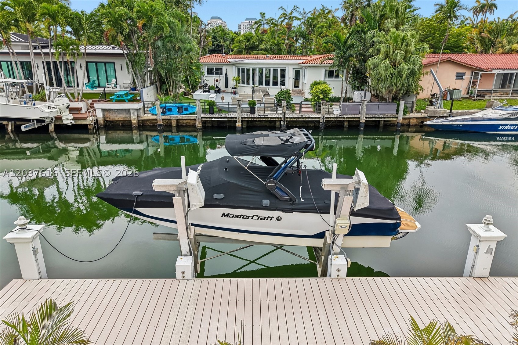 DAVIS HARBOR - Residential