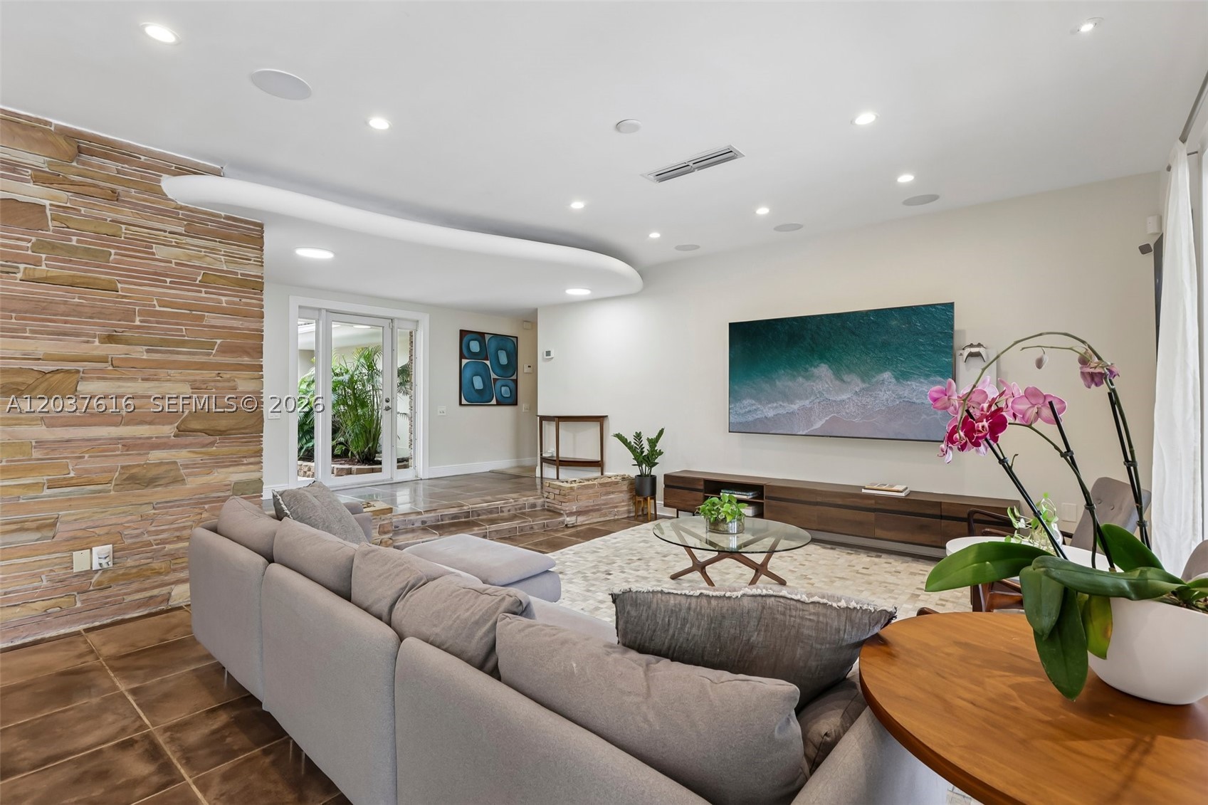 DAVIS HARBOR - Residential