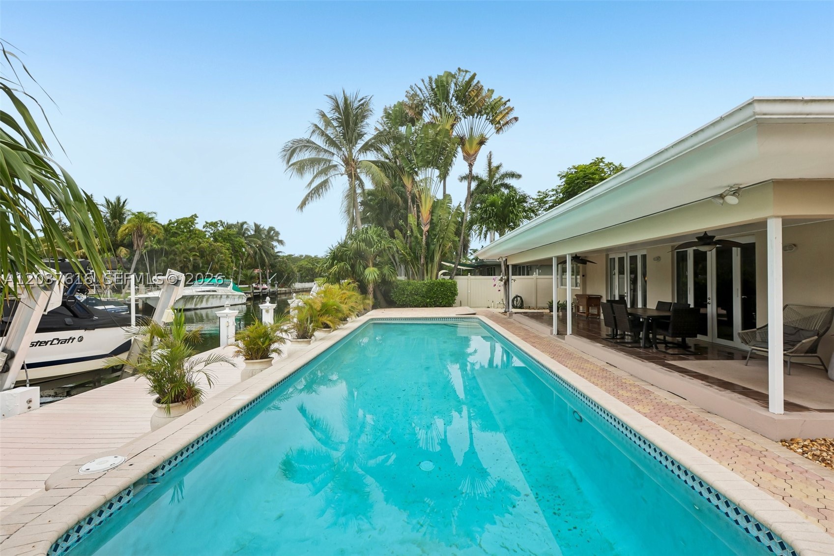 DAVIS HARBOR - Residential