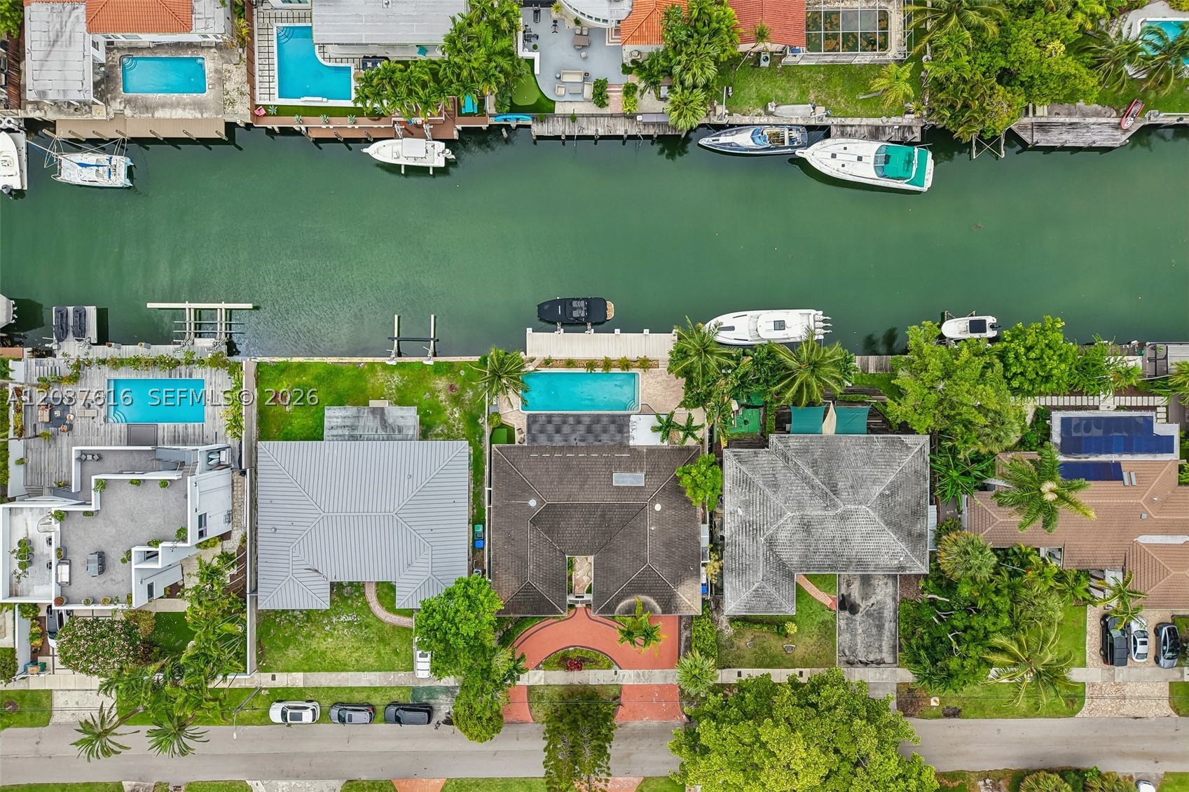 DAVIS HARBOR - Residential
