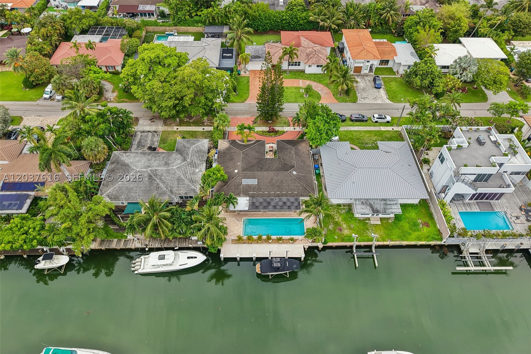 DAVIS HARBOR - Residential