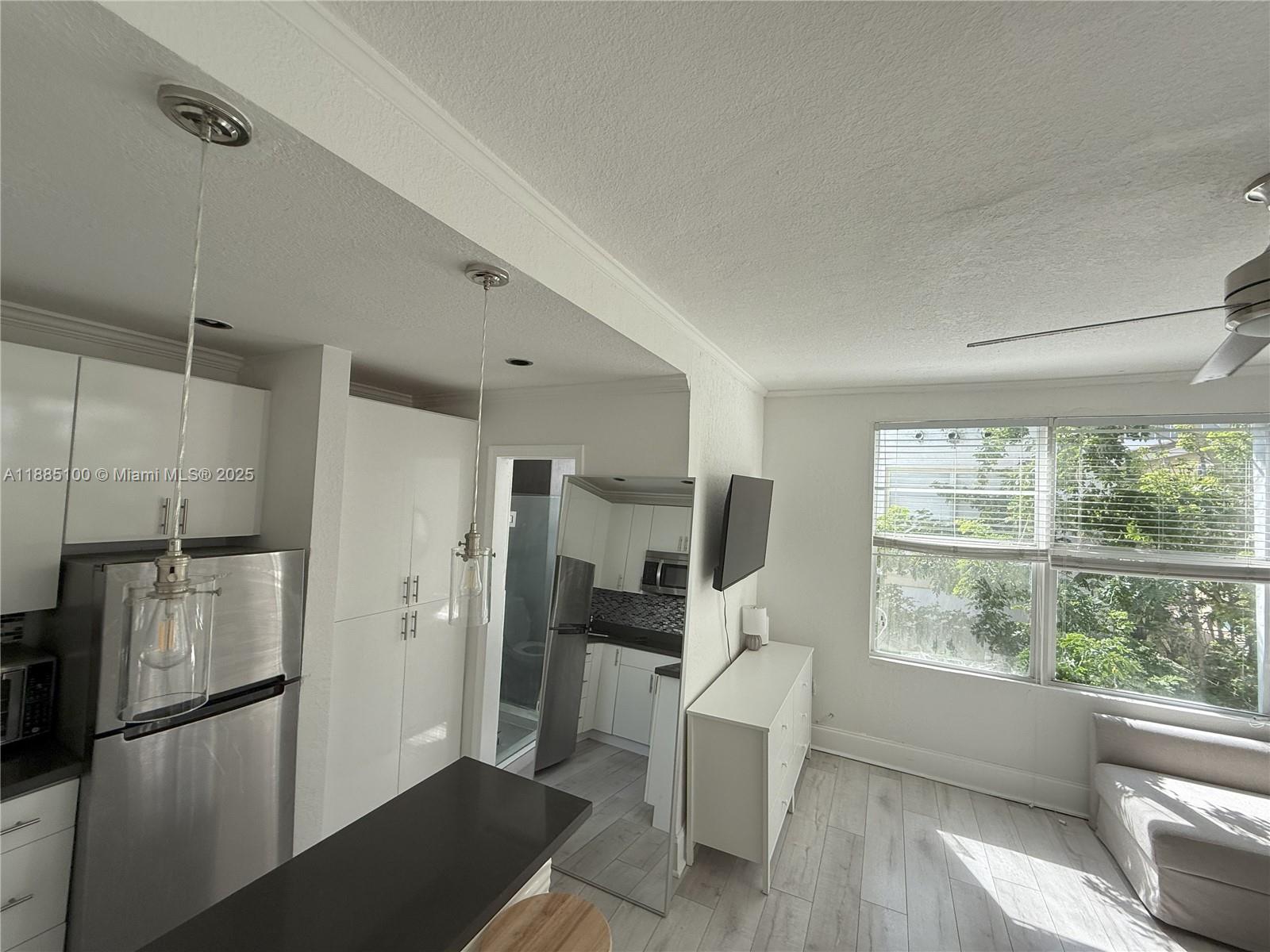 MENORES CONDO - Residential