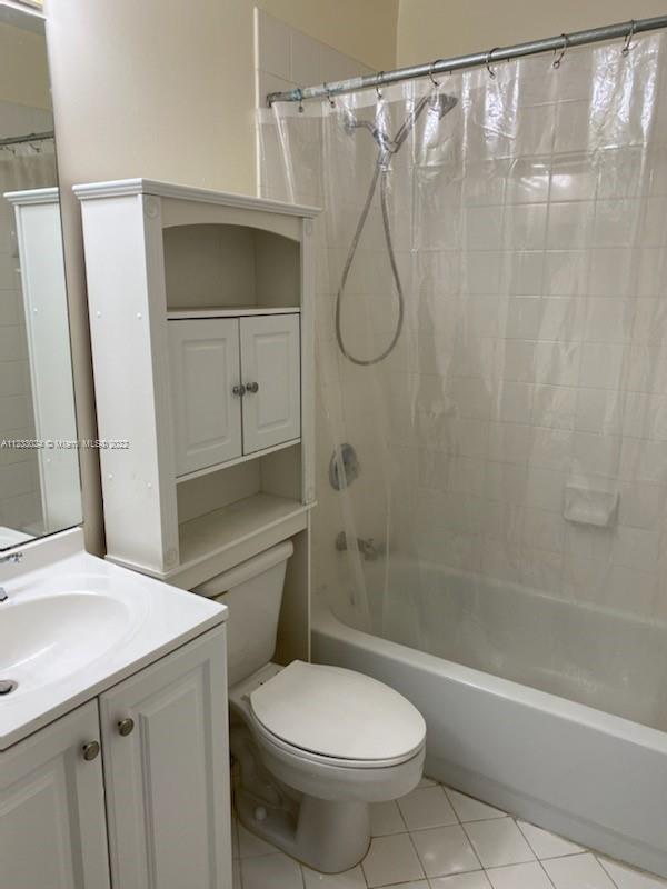 BONITA VILLAS CONDO - Residential Lease