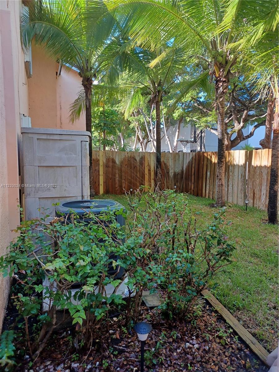 BONITA VILLAS CONDO - Residential Lease