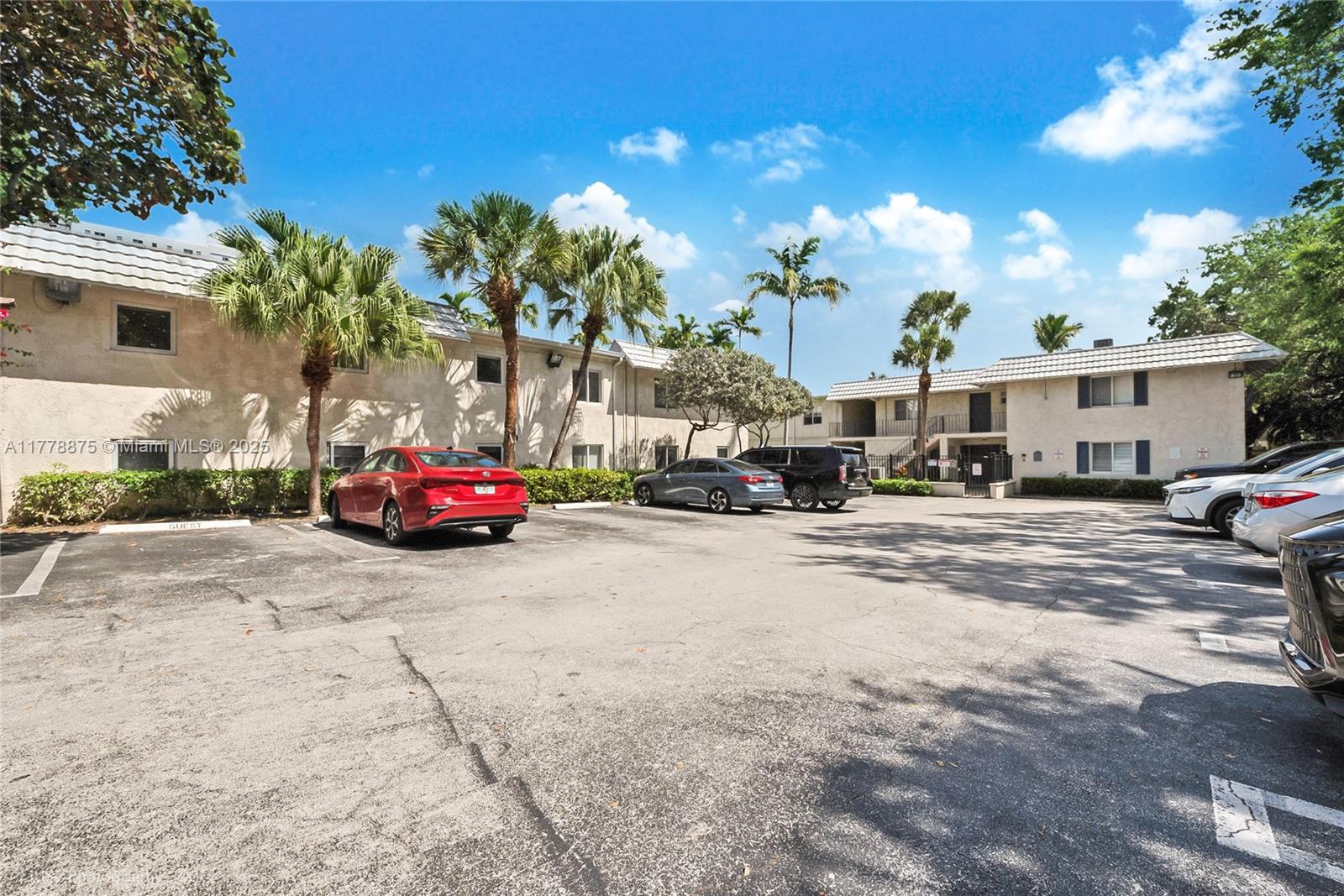 MONTEREY GARDENS OF PINEC - Residential