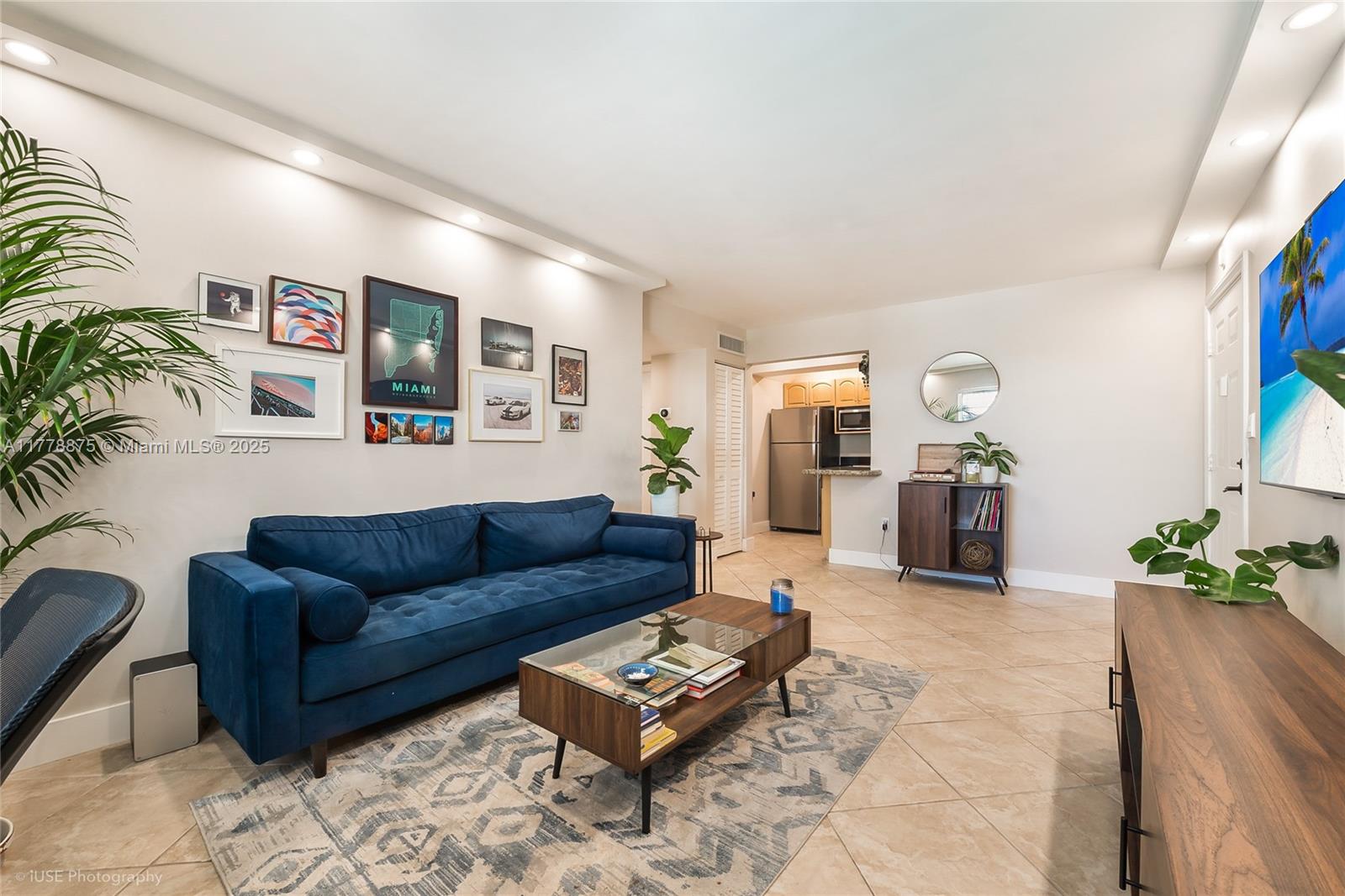 MONTEREY GARDENS OF PINEC - Residential