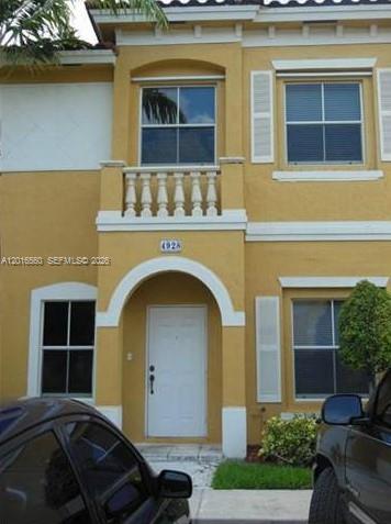 Well-maintained Gated Community in Miramar. Nice 2 Bedroom, 2 1/2 bath 2 story townhouse/VILLA. Tile on the first floor and wood on the second floor. Great Amenities. Close to major highways, schools, restaurants, malls and groceries.