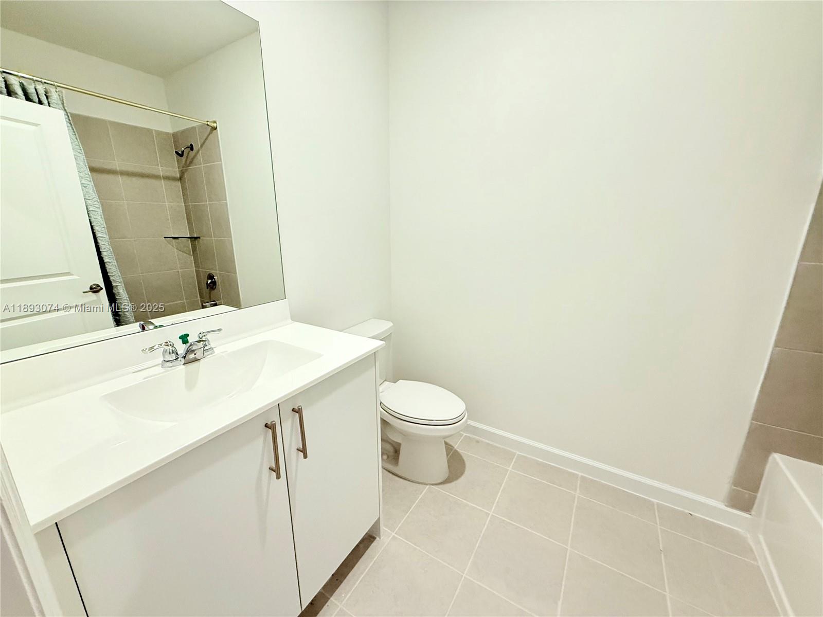 KEYS GATE ALTAMIRA ALICANT - Residential Lease