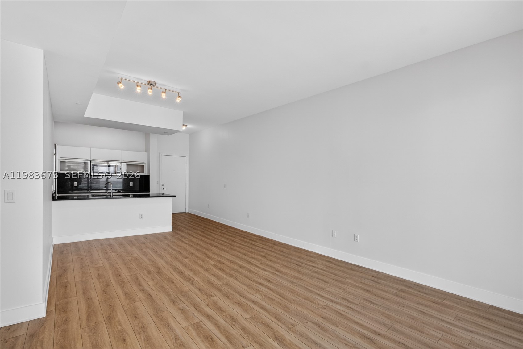 THE PLAZA 851 BRICKELL CO - Residential