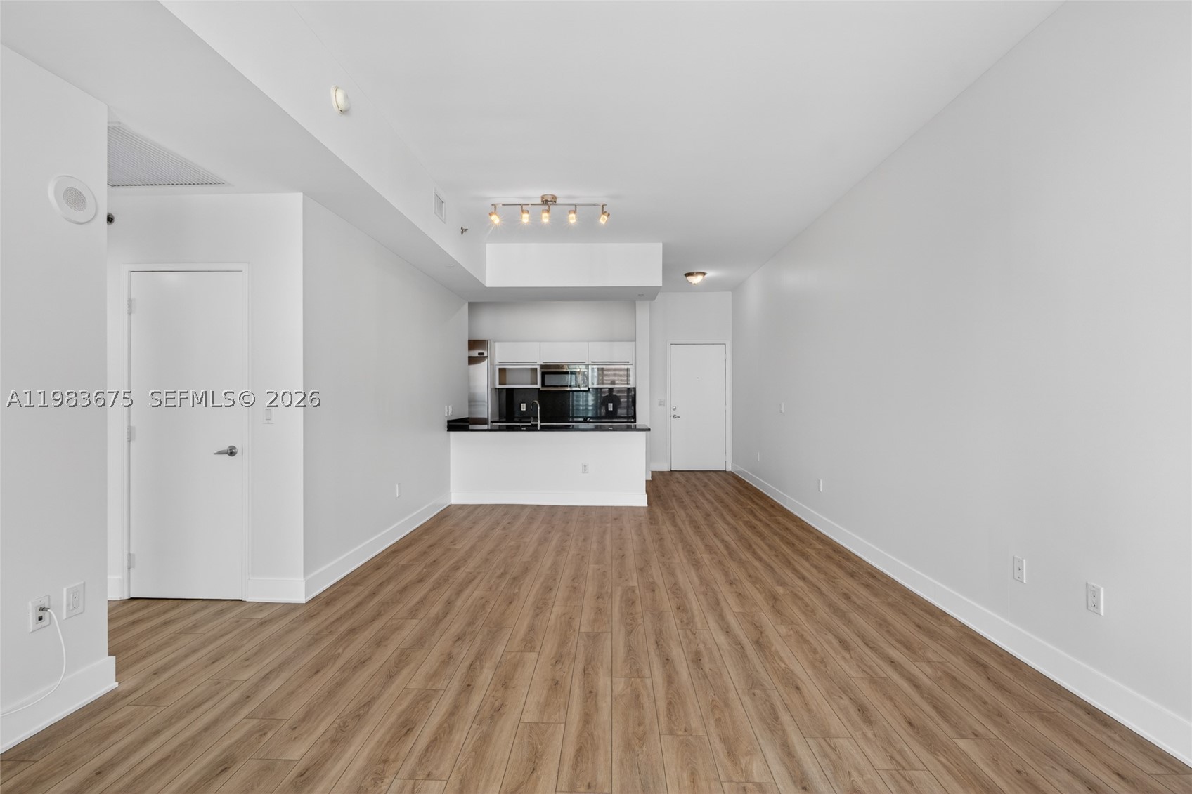 THE PLAZA 851 BRICKELL CO - Residential