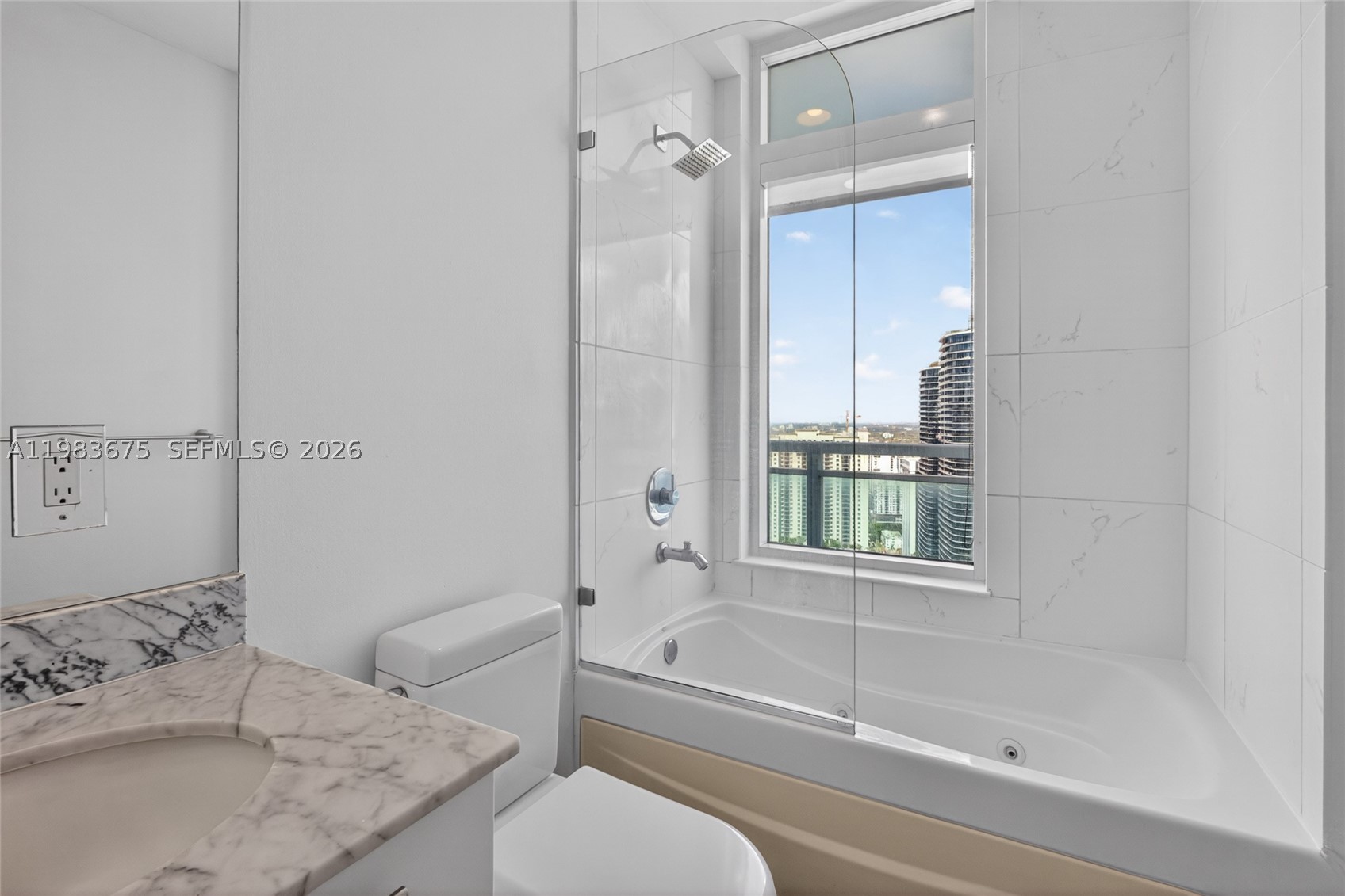 THE PLAZA 851 BRICKELL CO - Residential