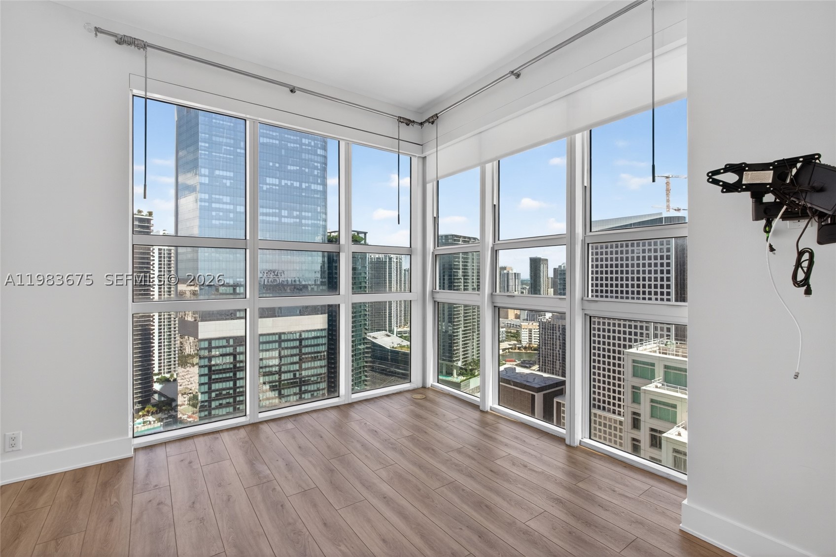 THE PLAZA 851 BRICKELL CO - Residential