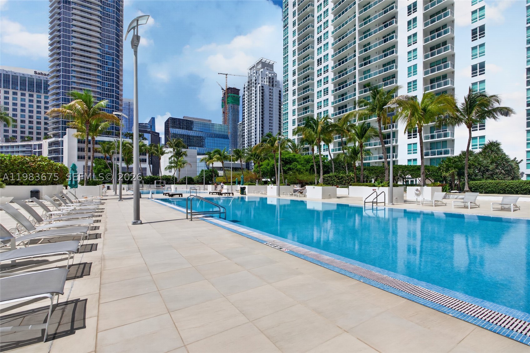 THE PLAZA 851 BRICKELL CO - Residential